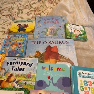 Source Unknown Kids' Interactive Dinosaur Book lot of books